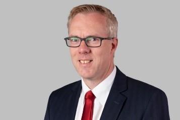 Mr Daniel McCabe