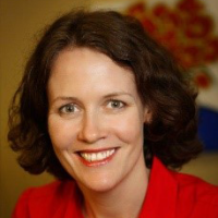 Dr Caroline Yates